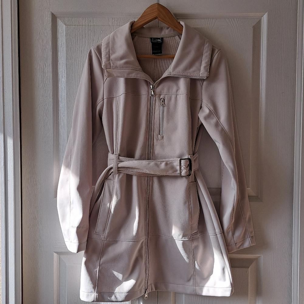 Women's North Face Modern Outdoors Cream Color Jacket Size Medium